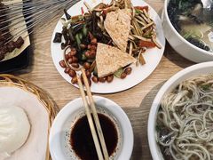 -郑家包子牛肉拉面(尚勤路店)