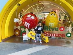 -m豆巧克力世界(上海世茂广场店)