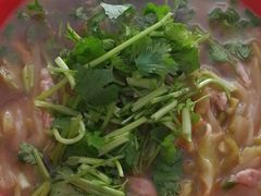 -牛师傅牛肉面(尚隆路店)