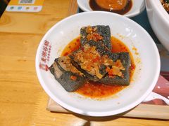 -呷佬·长沙手工米粉(金沙江路店)