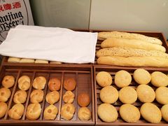 -亮马河饭店翠雅咖啡厅