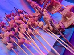 -虾弄弄海派小龙虾·牛羊蝎子火锅