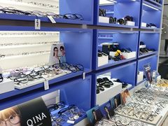 -美式眼镜·授权蔡司.依视路.尼康.豪雅.明月(南翔印象城店)