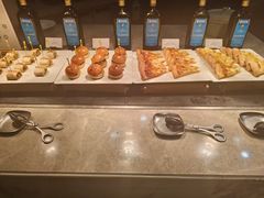 -前海华侨城JW万豪酒店·都会尚膳自助餐厅·熟成牛排海鲜酒水畅飨