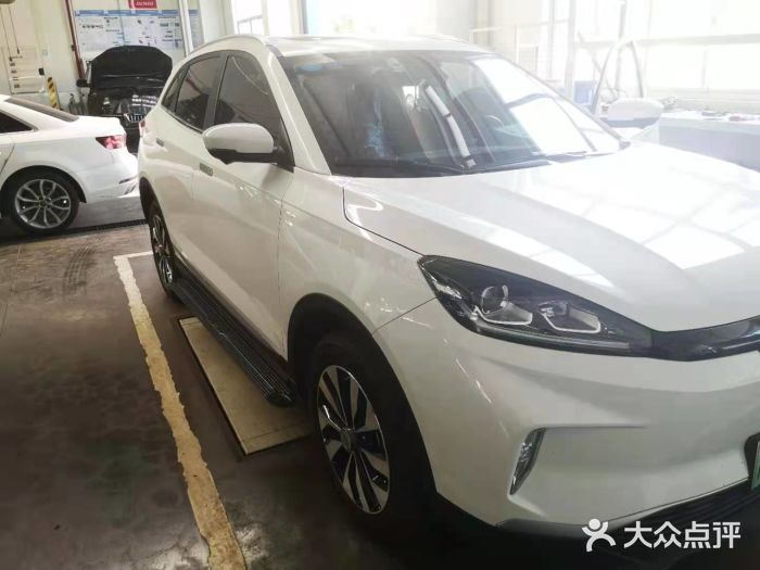 华胜奔驰宝马奥迪专修连锁(虹梅南路店)图片