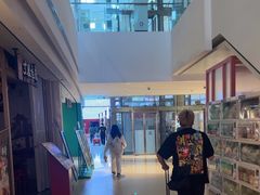 -LuOne凯德晶萃广场(徐家汇路店)