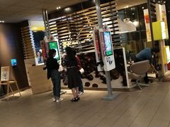 -麦当劳(杭州西湖银泰百货店)