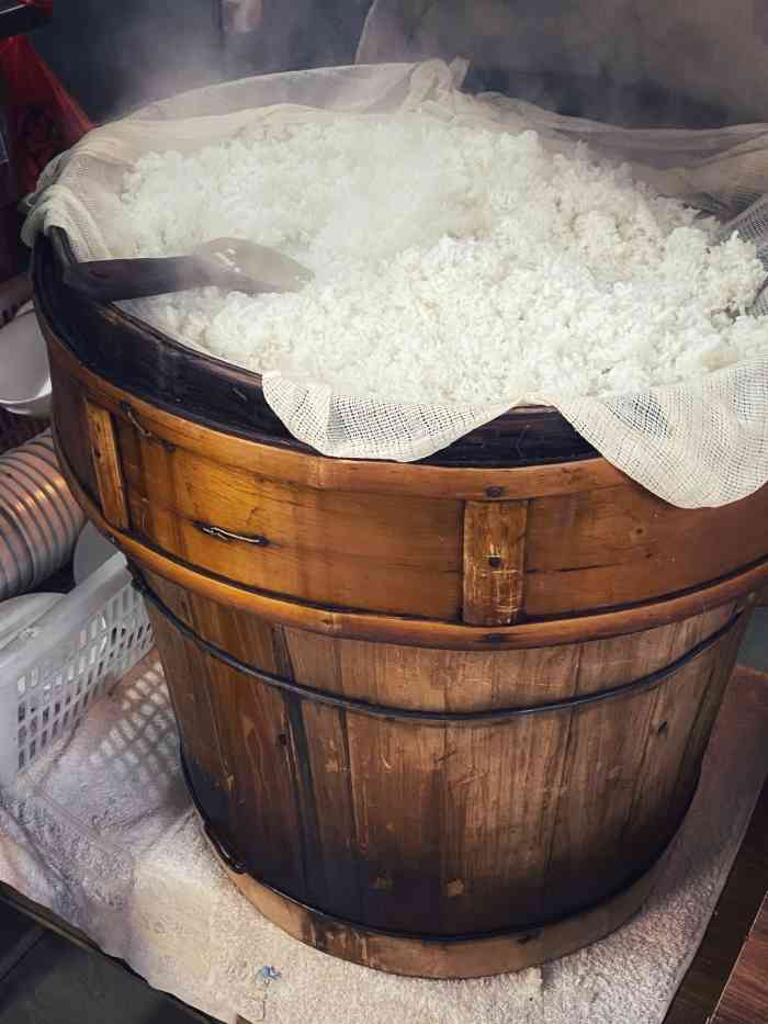 乡坝头甑子饭-"「霍香鲫鱼」藿香鲫鱼是一绝,鲫鱼很嫩很新.