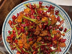 -霄汉牛三鲜湖北砂锅菜(万松园2店)