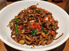 笋干焖腊肉-辣得叫湘菜(四明店)