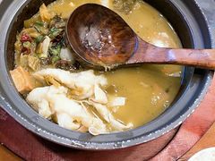 石锅酸菜鱼-周鱼小馆石锅酸菜鱼(活力汇店)