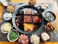 -正南齊北重庆老火锅(光华村直营店)