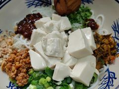 豆花米线-蜗牛小馆醉乡民谣云南菜(惠新西里店)