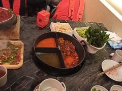 -热火朝天鲜切牛肉火锅(南强街巷店)