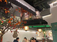 -荷塘秋月·本帮江浙菜(国权路店)