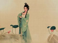 -九月鹰飞汉服摄影工作室