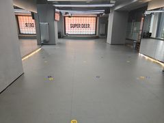 -超鹿运动(五四路恒力城店)