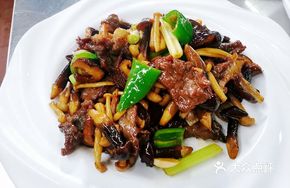 Chicken Mushroom and Beef Stir-fry