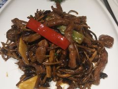 茶树菇焗牛柳-江南韵·无锡太湖文化体验餐厅(凤凰天街店)