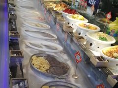 自助取餐区-渔民船说·北塘海鲜·天津菜·海肠捞饭(北塘古镇店)