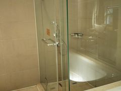 -武汉汉口火车站东方建国大酒店