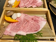 -山川小町·极番烧肉(新地假日广场店)