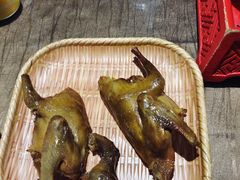-东口码头·烧鸽子·鱼头泡饼·地方菜(金鹰悦城店)