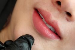 -轻妆Feel·半永久纹眉眼线