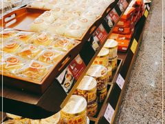 自助取餐区-佳德凤梨酥
