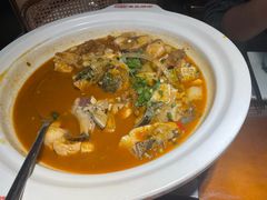 -魏铭鱼头捞饭(晋阳路店)