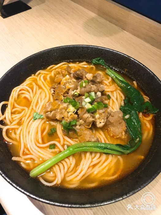 一面如旧(华熙店)酸汤肥牛面图片 - 第1张