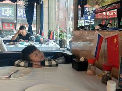 靠窗位-马克西姆俄罗斯餐厅(通亚街店)