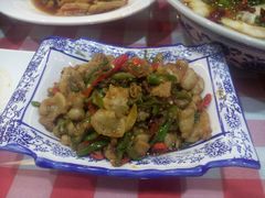 -鲁班小馆(政四街店)