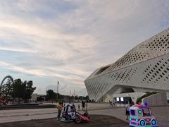 -南京眼步行桥