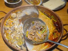 -洱火云南酸菜牛肉火锅(石景山当代商城店)