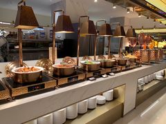 -享遇.锅姥姥牛排海鲜自助(小寨店)
