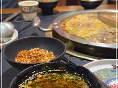 -沸炉重庆老火锅(军事博物馆店)