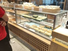 面包甜点陈列柜-泸溪河桃酥(溧阳万达广场店)
