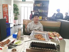 -百盛·牟平烧烤·养马岛海鲜(宁海大街店)
