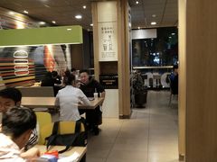 -麦当劳(杭州西湖银泰百货店)