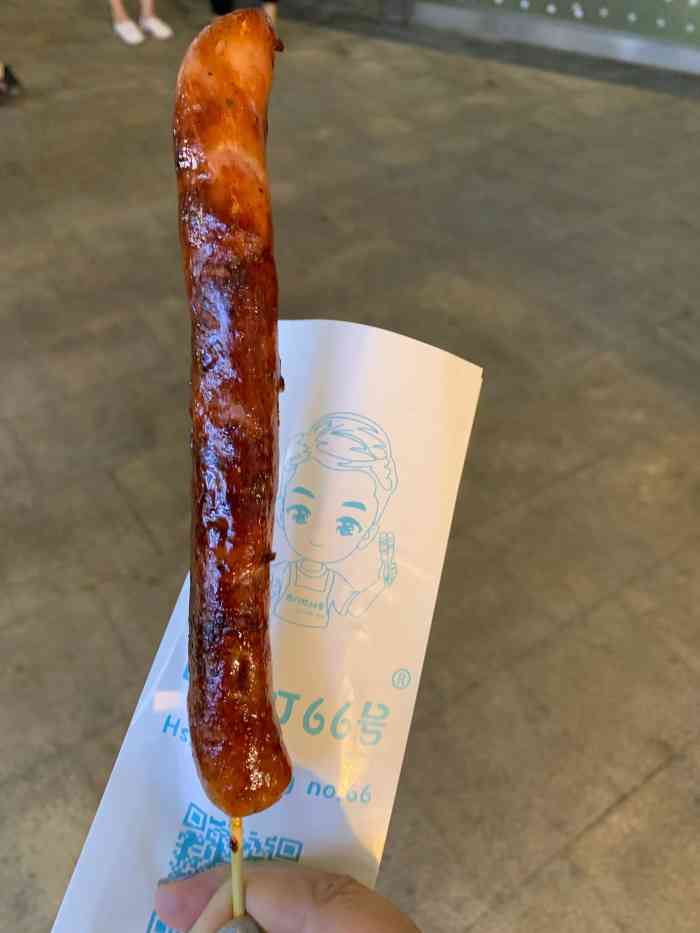 西门町66号(星晴市集店)-"之前没怎么吃过台湾的烤香肠.刚开始在宽厚.