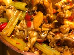 -沪小二炭火蛙锅(淮海中路美食不夜城店)