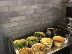 自助调料区-拈签一笑黄牛肉辣卤串串
