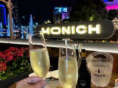 -MONICH牛排融合餐厅(和义大道购物中心店)