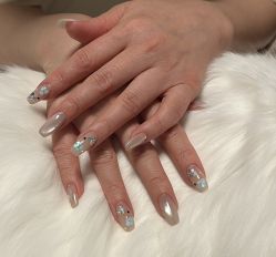 -进巍美甲