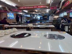 -老东镇啤酒屋海鲜加工·蒸汽海鲜·海鲜烧烤(台东店)