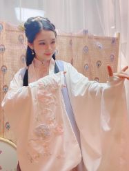 -汉仪华裳汉服馆(打浦桥店)