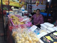 -芒果糯米饭摊子