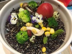 -水桶王国主题餐厅·聚会·生日派对·亲子活动·家庭套餐(亚龙湾希尔顿店)