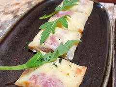 西班牙风味火腿鸡肉奶油春卷-BROWNSTONE布朗石西班牙餐厅(富城店)